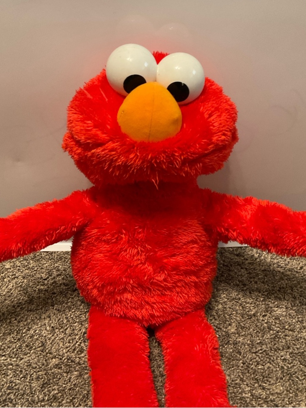 2012 Hasbro Sesame Street "Big Hugs Me" Elmo 22 inch Plush Talks & Sings WORKS!